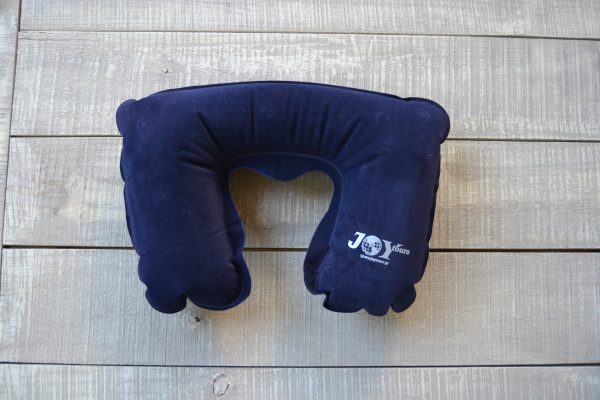 inflatable travel pillow with pouch