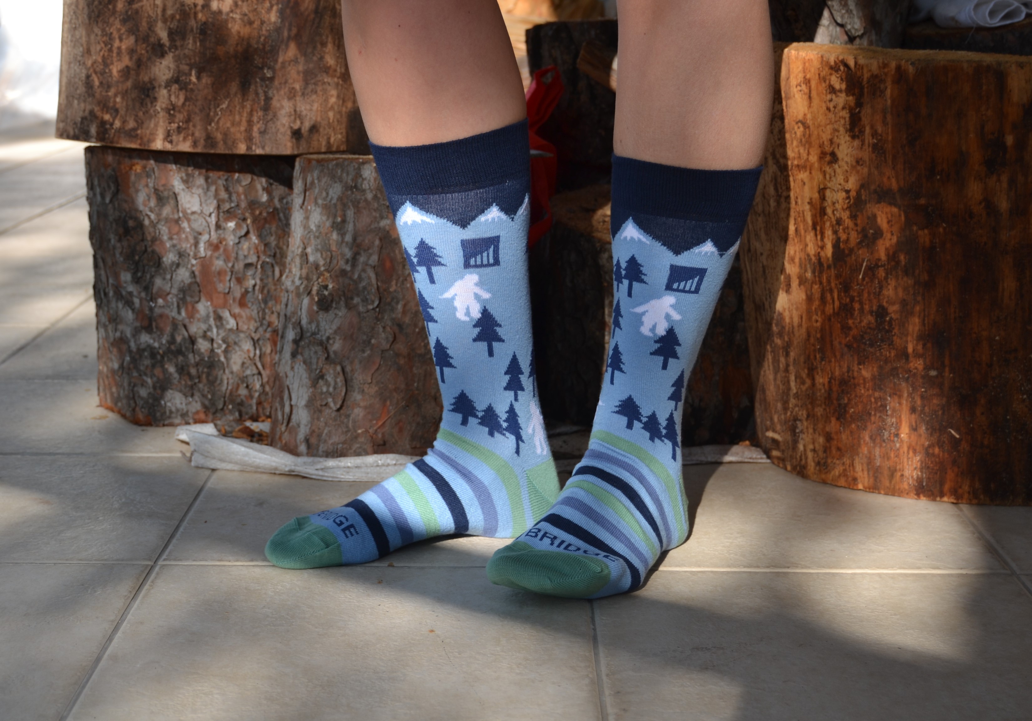 Bridge design jacquard woven socks, branded socks | Arco Baleno