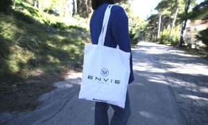 Envie shoes, white tote bag