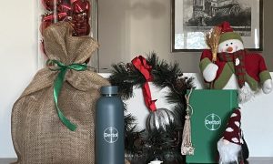 Reckitt, Χριστουγεννιάτικος σάκος με δώρα