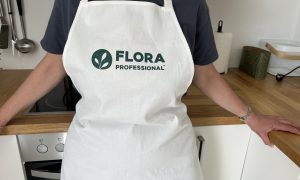 Flora Food Group, Flora Professional εκρού ποδιά κουζίνας