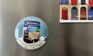 FrieslandCampina, ΝΟΥΝΟΥ μαγνητάκι ψυγείου με ανοιχτήρι