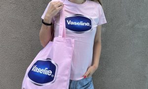 Guarantee, Vaseline ροζ μπλούζα τσάντα