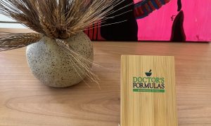 Menarini Hellas, Doctors Formula deskotp bamboo phone stand